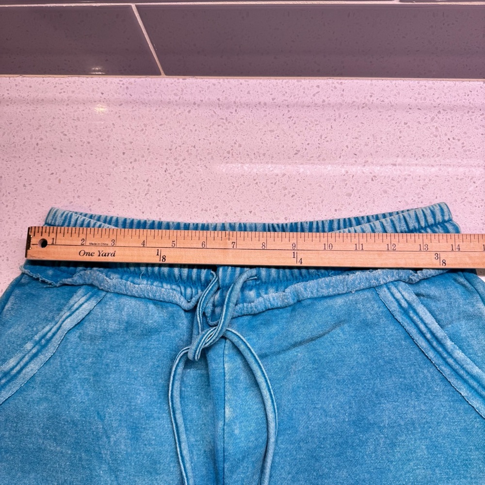 Zenana Teal Blue Casual Shorts with Elastic Waistband and Drawstring NWOT - Picture 3 of 11
